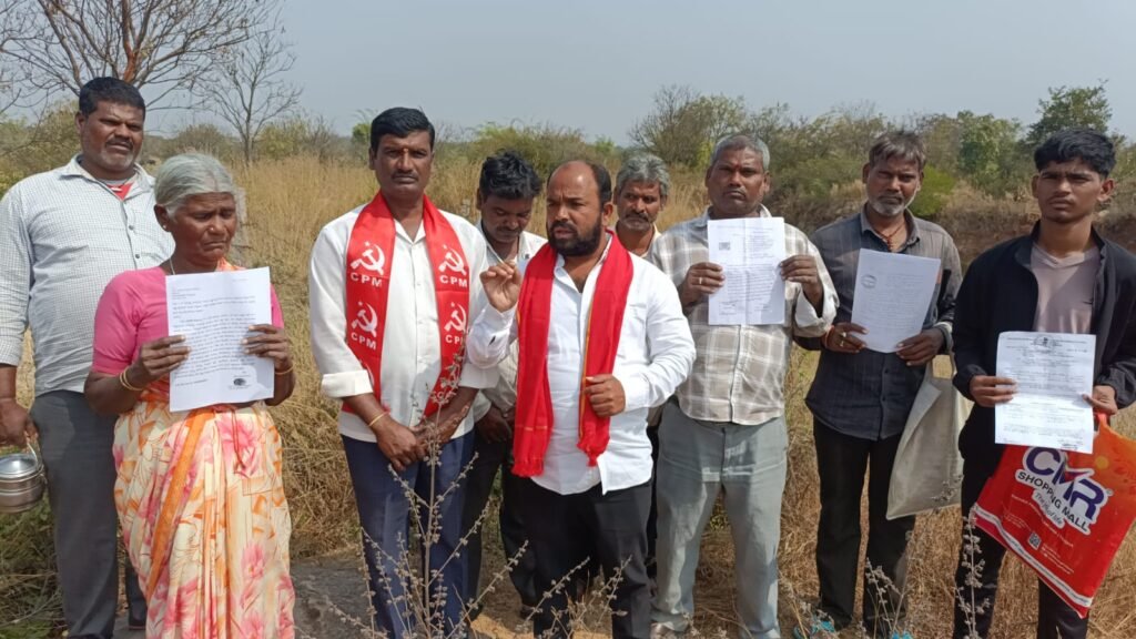 పేదల అసైన్డ్ భూములు కబ్జా చేసిన ఎక్స్పీరియమ్ పార్క్ యాజమాన్యంపై కఠిన చర్యలు తీసుకోవాలి.