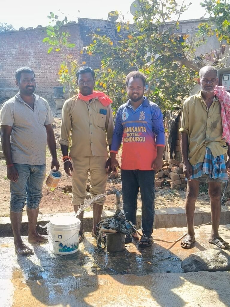 ఒక శ్రీనివాసుడు ఆలకించెను ఇంకో శ్రీనివాసుడు నెరవేర్చను