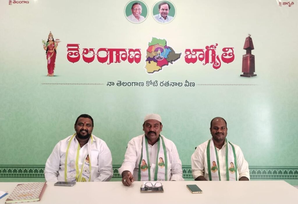 కడిగిన ముత్యంలా కవితక్క వచ్చింది