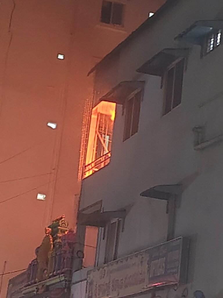 ప్రపంచకప్ సంబరాల్లో బాణసంచా ప్రమాదం.. ఇంట్లో అగ్నిప్రమాదం