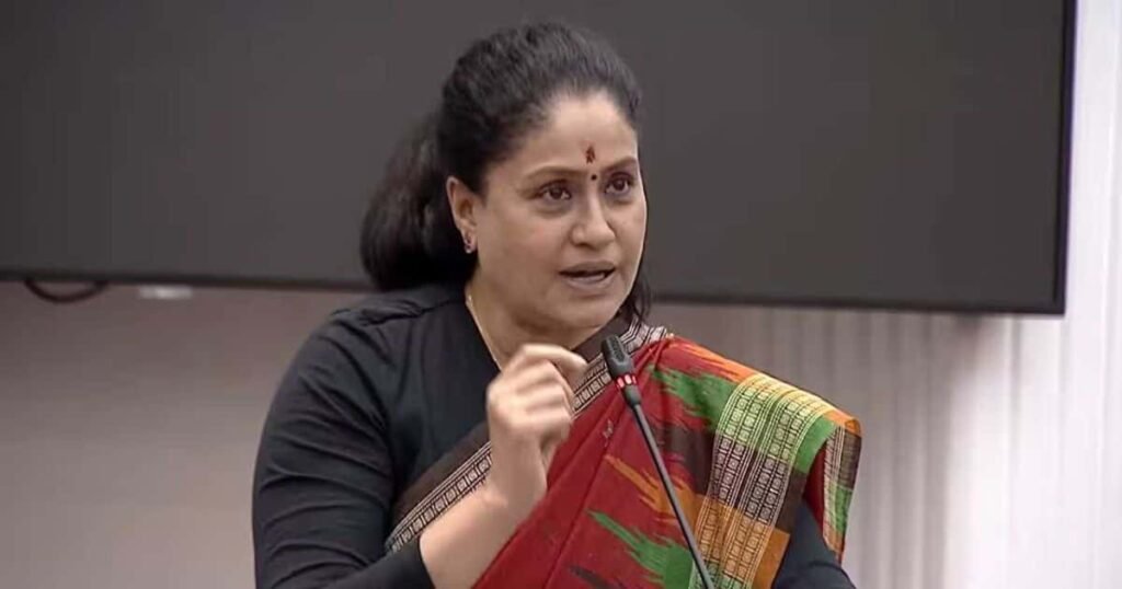 ఉద్యమకారులు లేకపోతే సీఎంలు, మంత్రులు ఉండేవారా?:ఎమ్మెల్సీ విజయశాంతి