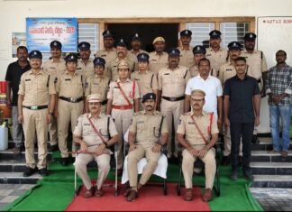 వార్షిక తనిఖీల్లో టేకుమట్ల పోలీస్ స్టేషన్ తనిఖీ చేసిన జిల్లా ఎస్పీ