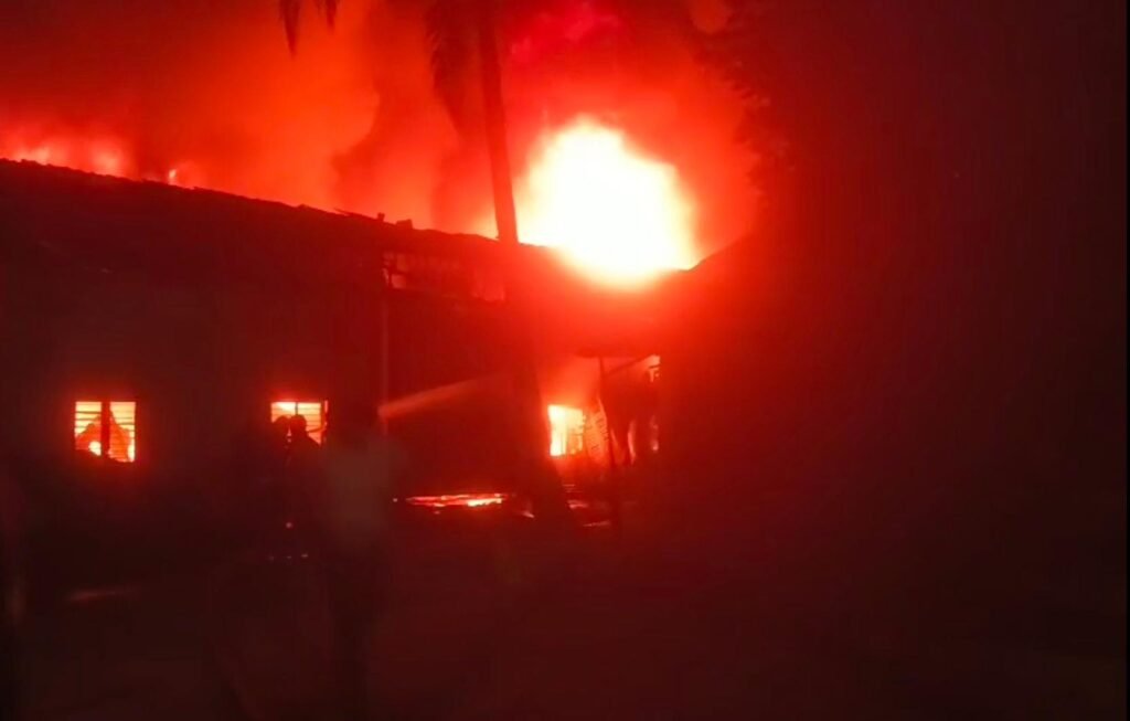 నాచారం డ్యూరోఫ్లెక్స్ పరిశ్రమలో భారీ అగ్నిప్రమాదం