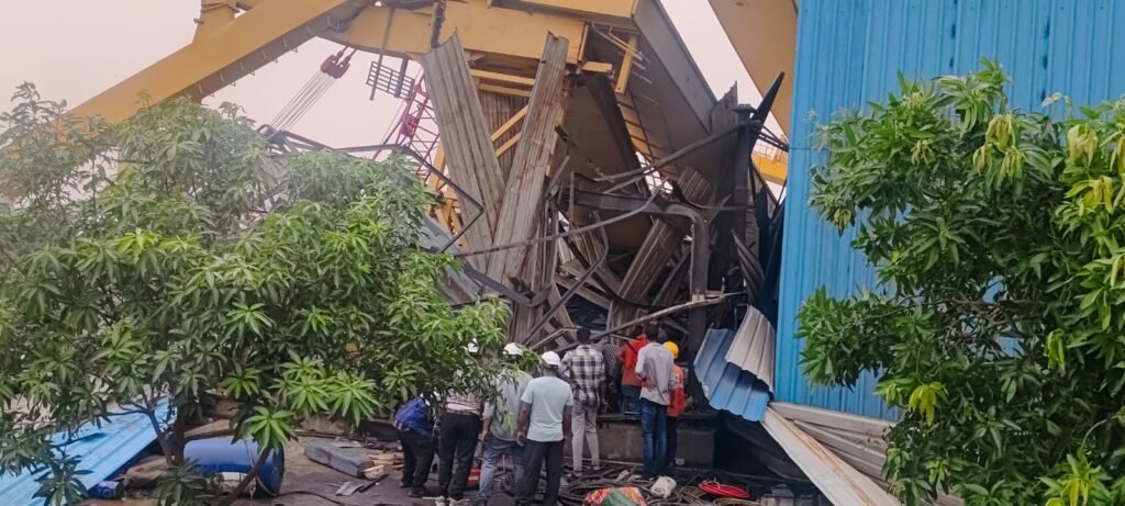 ఎన్‌సీసీ ప్రాజెక్ట్‌లో ఘోరం – క్రేన్ ప్రమాదంలో ఐదుగురు మృతి