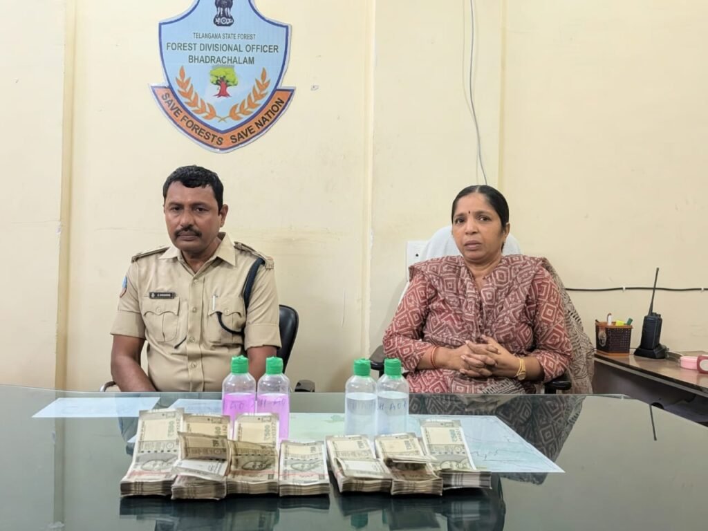 10 లక్షల లంచం… ఏసీబీ వలలో చిక్కిన అటవీ శాఖ అధికారులు!