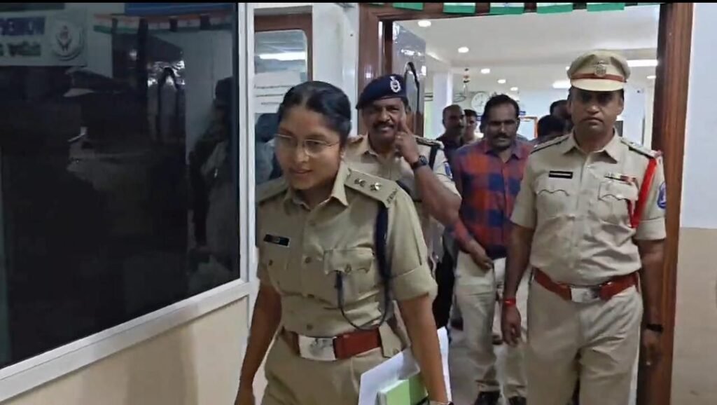 బండి భగీరథ్ పోక్సో కేసు విచారణ ప్రారంభం