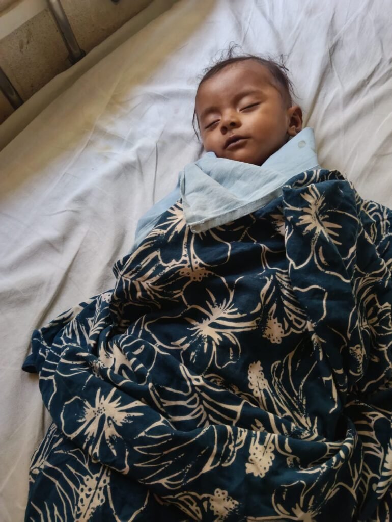 డాక్టర్ల నిర్లక్ష్యం.. ఆస్పత్రిలో చిన్నారి మృతి