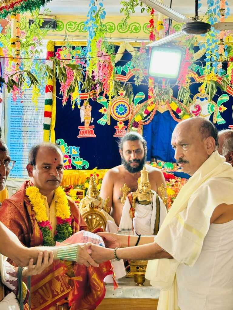 వేమన నగర్‌లో వైభవంగా వెంకటేశ్వరస్వామి బ్రహ్మోత్సవాలు