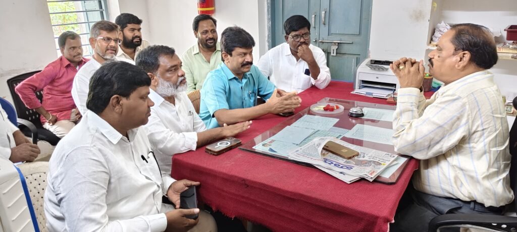 కేటీఆర్ విజ్ఞప్తితోనే సర్ గడువు పొడిగింపు
