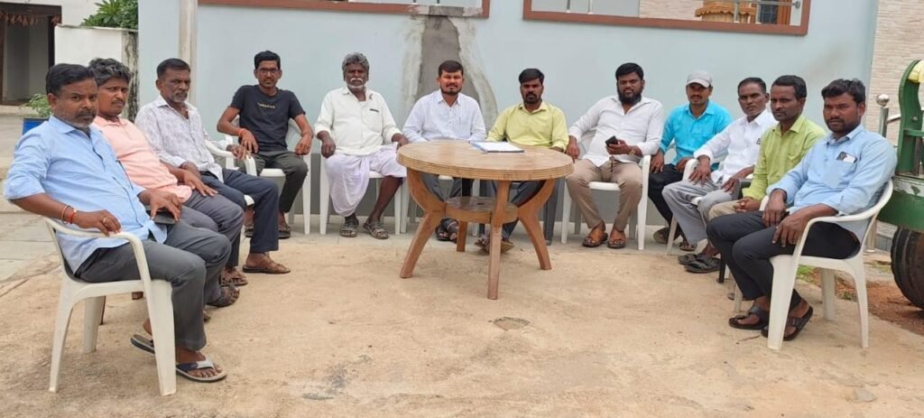 ఎమ్మెల్యే మనోహర్ రెడ్డి చొరవతో మంబాపూర్‌లో అభివృద్ధి పరుగులు