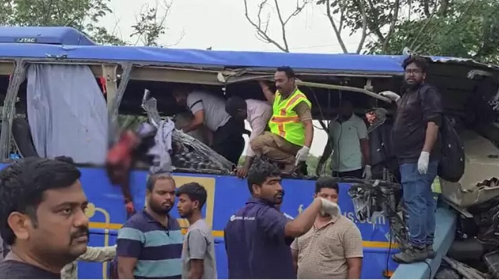 సూర్యాపేట జిల్లాలో ఘోర రోడ్డు ప్రమాదం.. ఆరుగురి మృతి