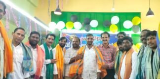జర్నలిస్టుల సేవలు అభినందనీయం