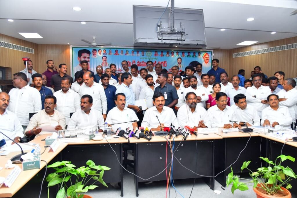 భూ సమస్యలకు రీసర్వేతో శాశ్వత పరిష్కారం
