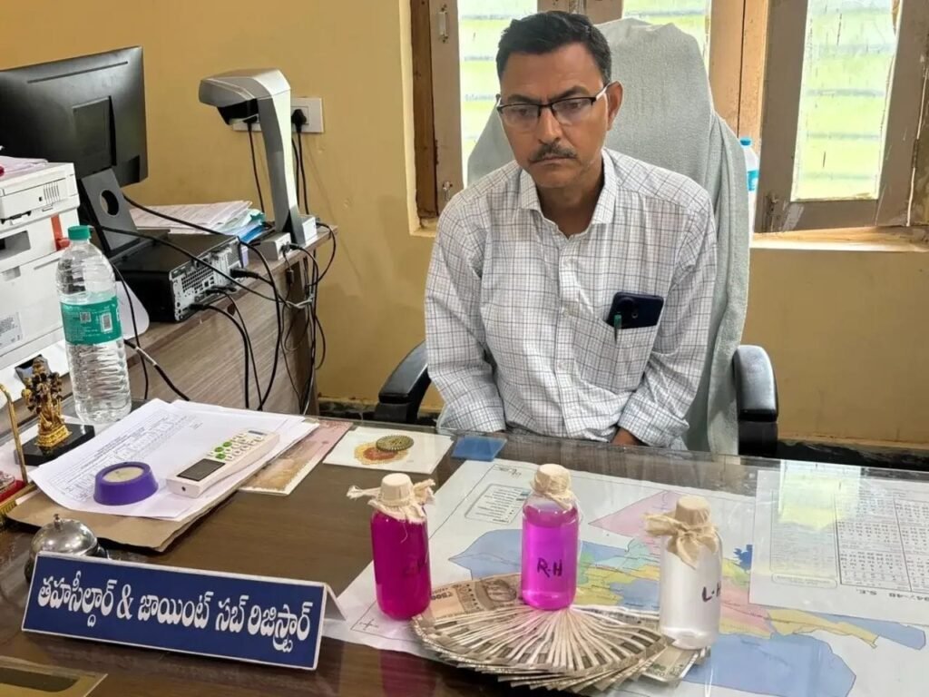 ఏసీబీ వ‌ల‌లో త‌హ‌సీల్దార్ సృజ‌న్‌కుమార్‌