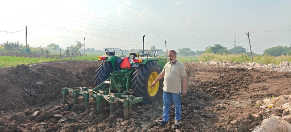 “నా భూమిలోకి నన్నే వెళ్లనివ్వడం లేదు” — మాజీ సర్పంచ్ శంకర్ నాయక్ ఆవేదన
